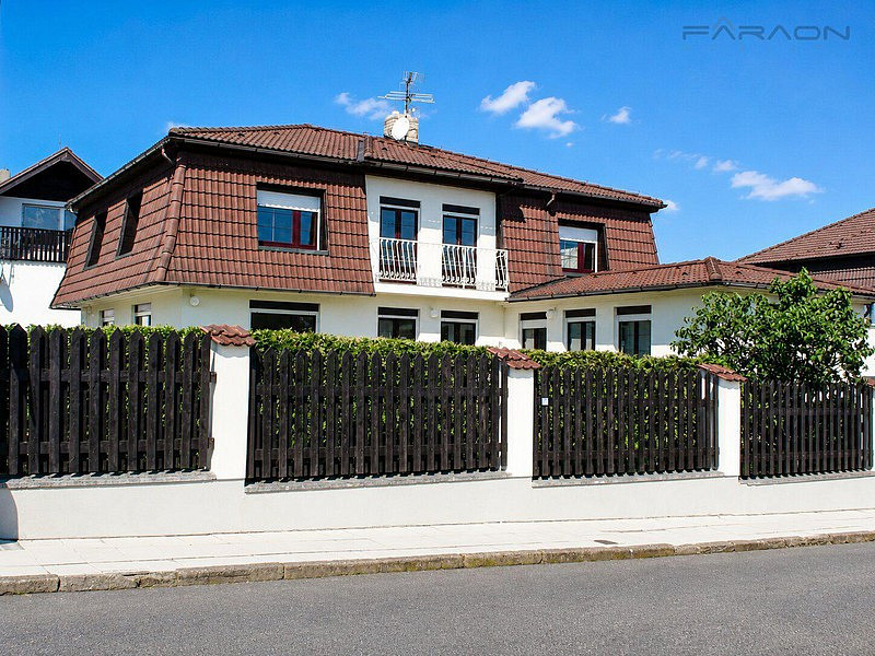 Pronájem domu 365 m² s pozemkem 539 m² — photo 3