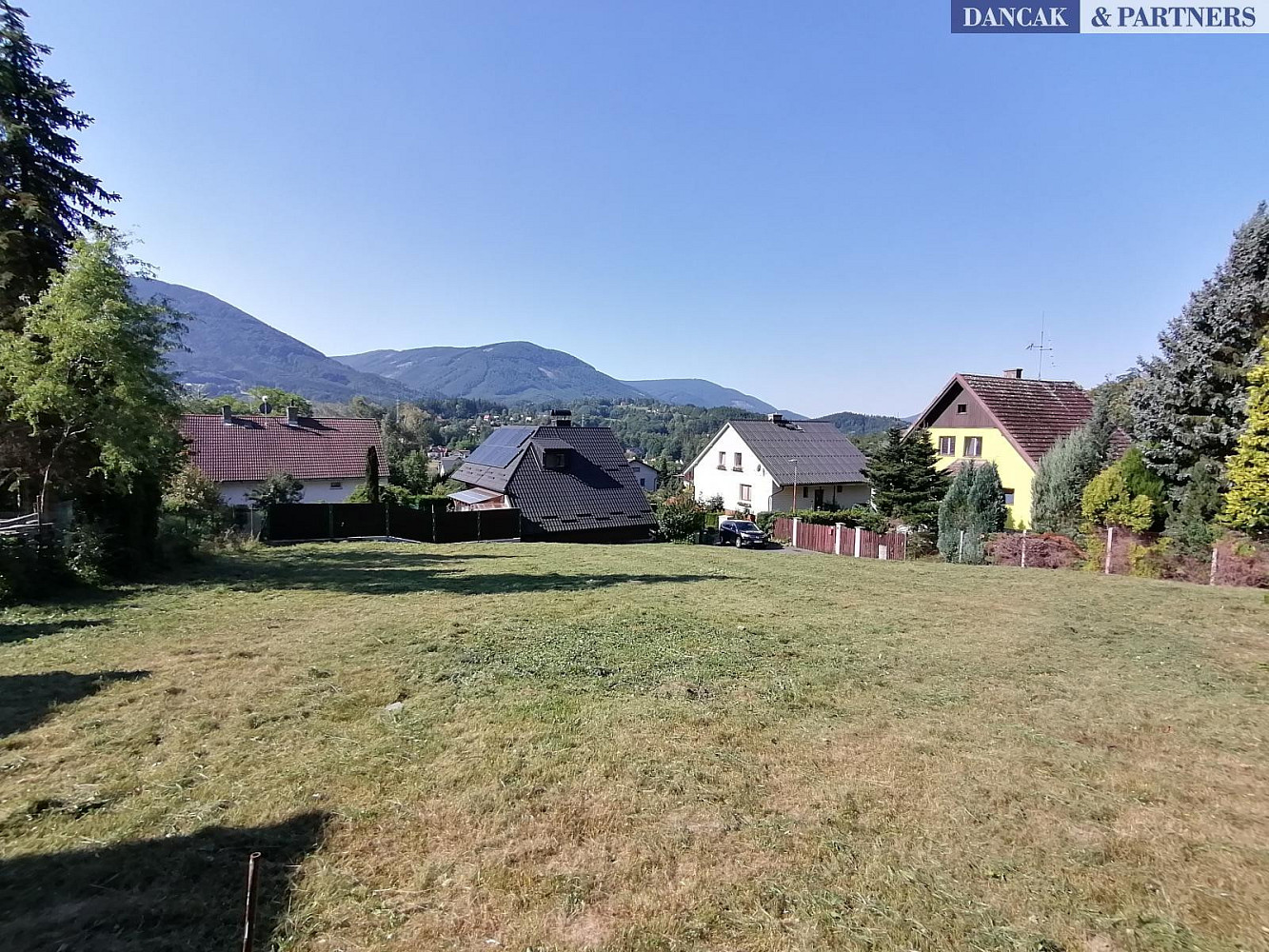 Prodej stavebního pozemku 1 353 m² – fotografie 3