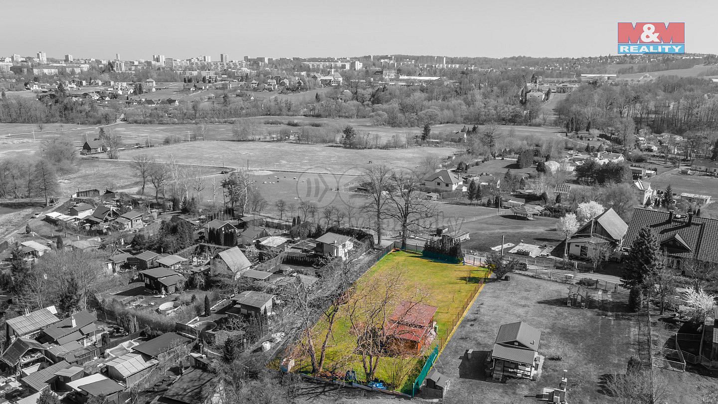 Prodej stavebního pozemku 1 085 m² – pohled 3