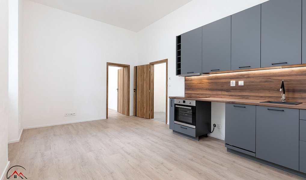 Pronájem bytu 2+kk 37 m², Ostrava – fotka 1 z 19
