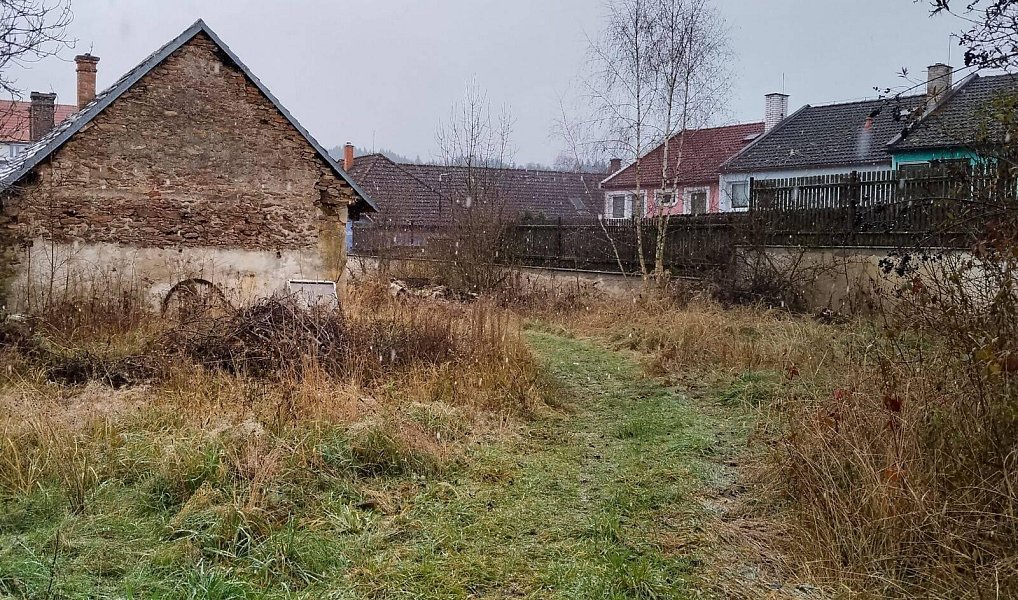 Prodej domu 250 m² s pozemkem 1 324 m², Olešná – náhled fotky 2