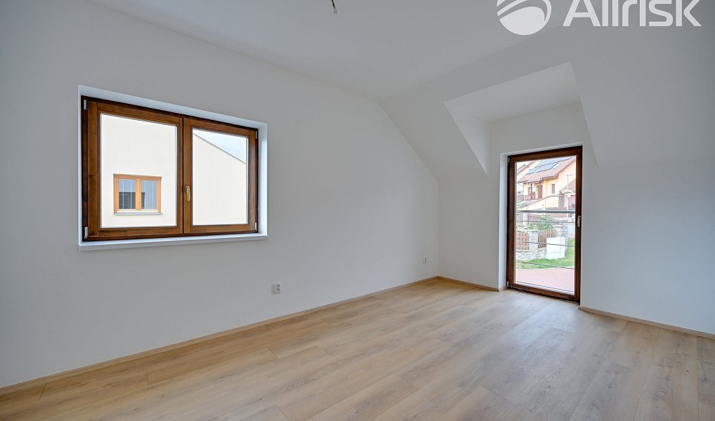 Prodej domu 220 m² s pozemkem 600 m², Březina – náhled fotky 16