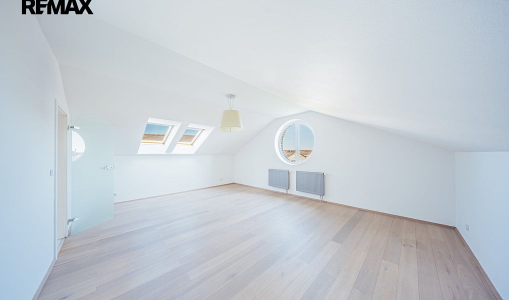 Prodej bytu 3+1 134 m², Dolní Břežany – náhled fotky 4
