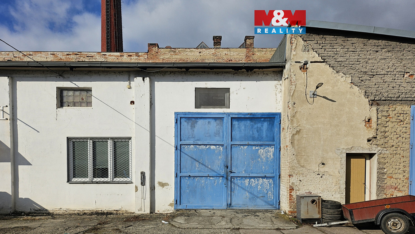 Pronájem obchodních prostor 180 m²