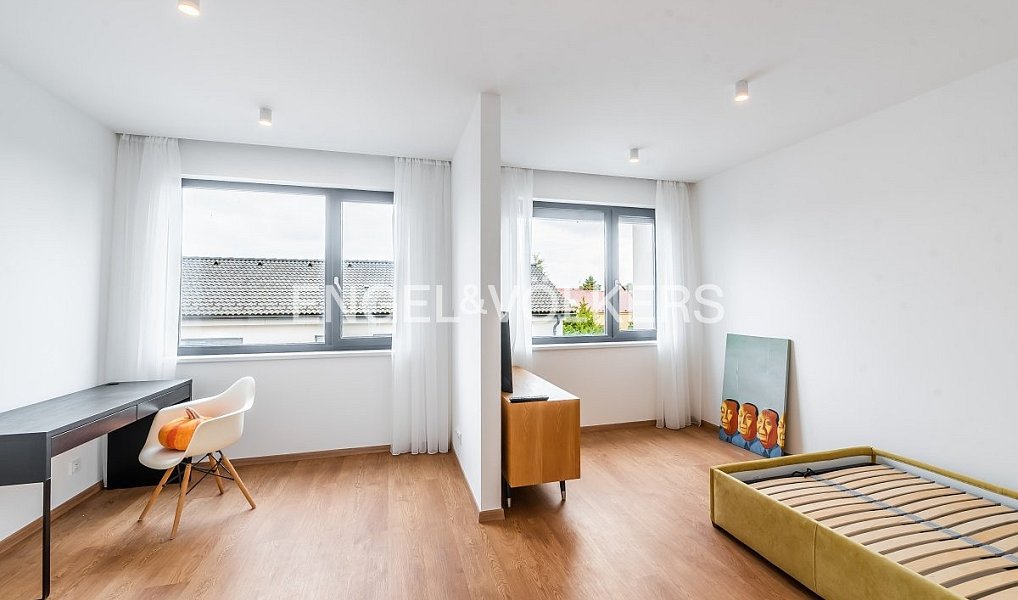 Pronájem domu 165 m² s pozemkem 120 m², Praha – náhled fotky 7