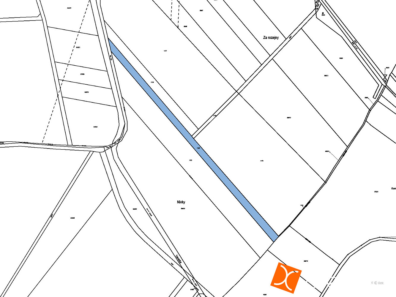 Prodej 1/4 pozemku 979 m² – pohled 2
