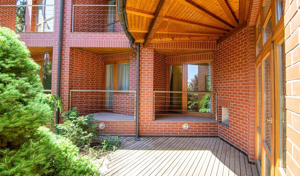 Prodej domu 560 m² s pozemkem 2 497 m², Černošice – náhled fotky 18