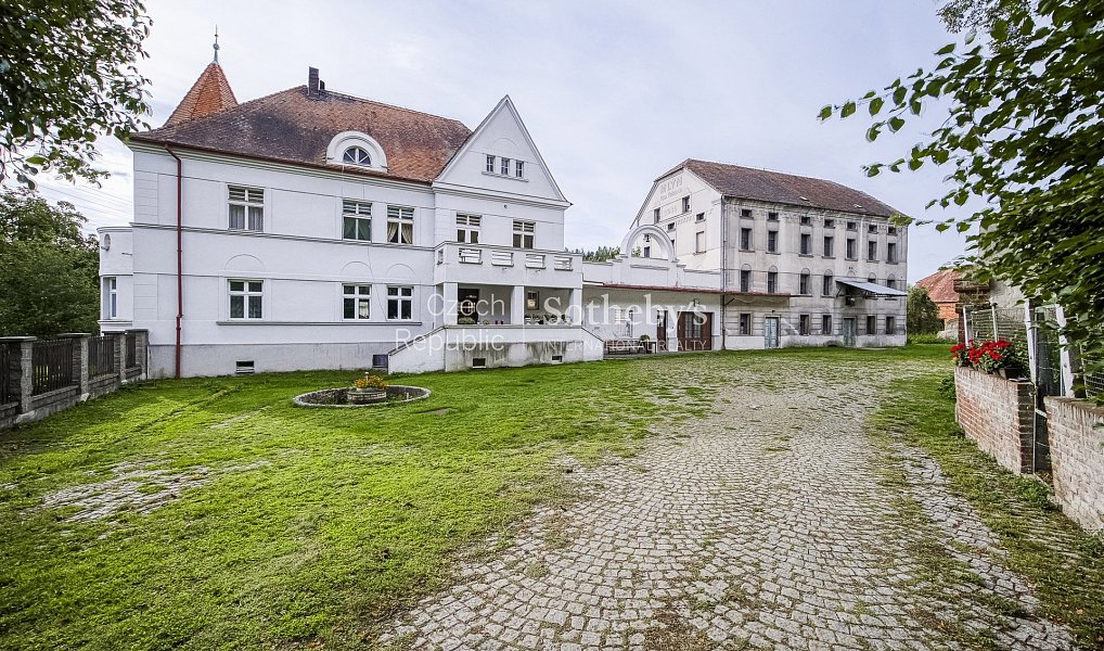 Prodej domu 350 m² s pozemkem 99 663 m², Lozice – náhled fotky 5