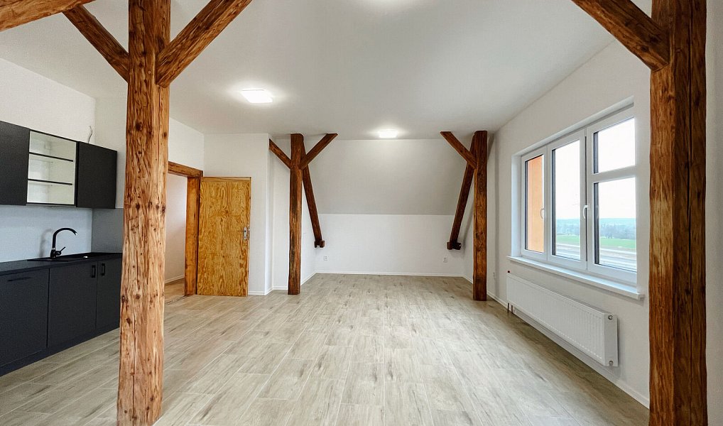 Prodej nájemního domu, činžáku 550 m², Lety – náhled fotky 5
