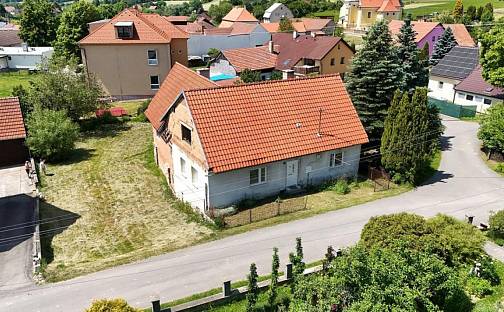 Prodej domu 244 m² s pozemkem 855 m², Černovice, okres Blansko