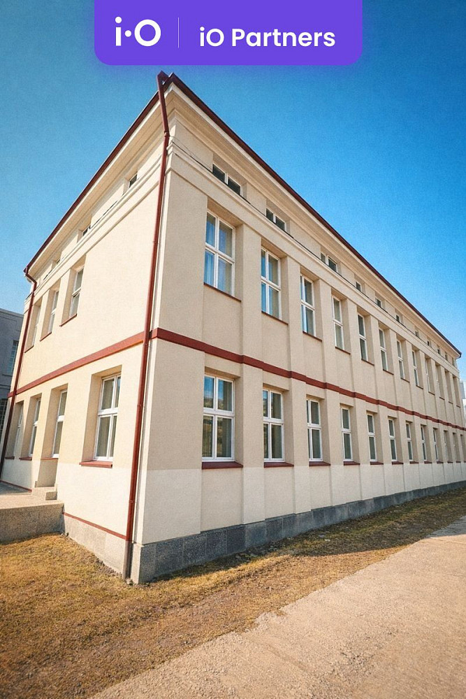 Pronájem kanceláře 272 m²