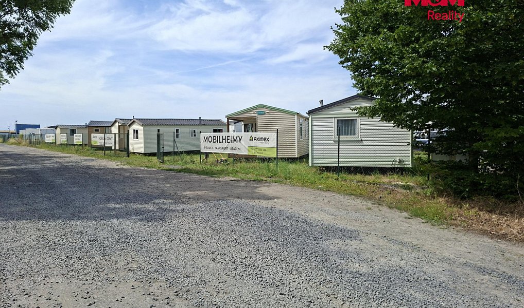 Pronájem komerčního pozemku 1 610 m², Neratovice – náhled fotky 2