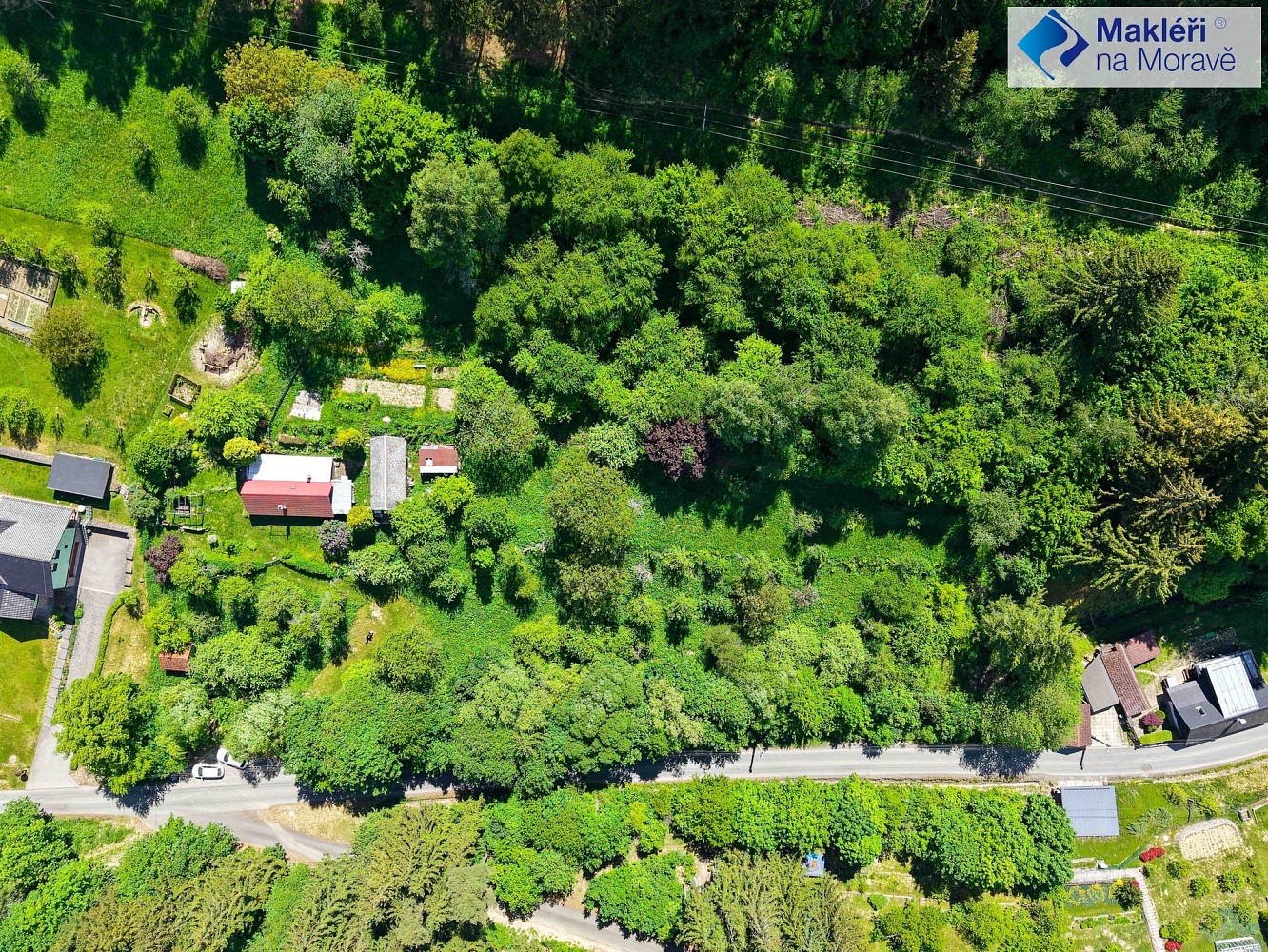Prodej stavebního pozemku 2 295 m² – fotografie 2