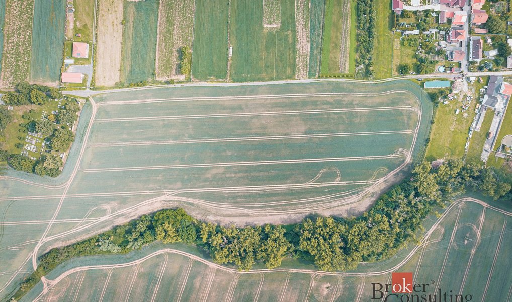 Prodej stavebního pozemku 2 208 m², Nesuchyně – náhled fotky 5