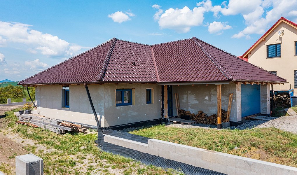 Prodej domu 182 m² s pozemkem 1 107 m², Trnovany – náhled fotky 48