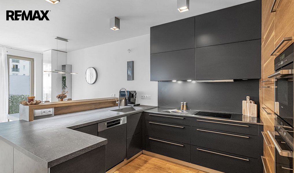 Prodej bytu 3+kk 88 m², Praha – náhled fotky 3