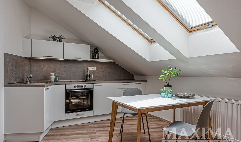 Pronájem bytu 1+kk 41 m², Praha – náhled fotky 9