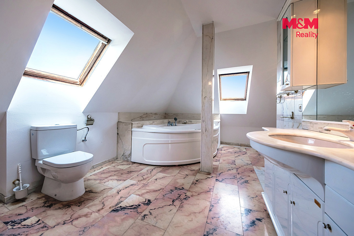 Pronájem domu 395 m² s pozemkem 2 640 m² – fotografie 5