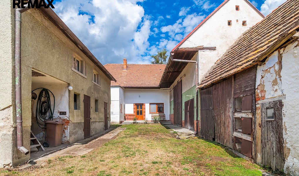 Prodej domu 93 m² s pozemkem 3 355 m², Horažďovice – náhled fotky 2