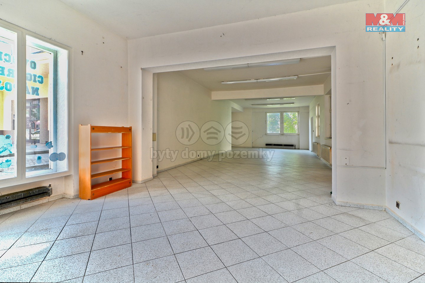 Prodej obchodních prostor 144 m² — photo 2