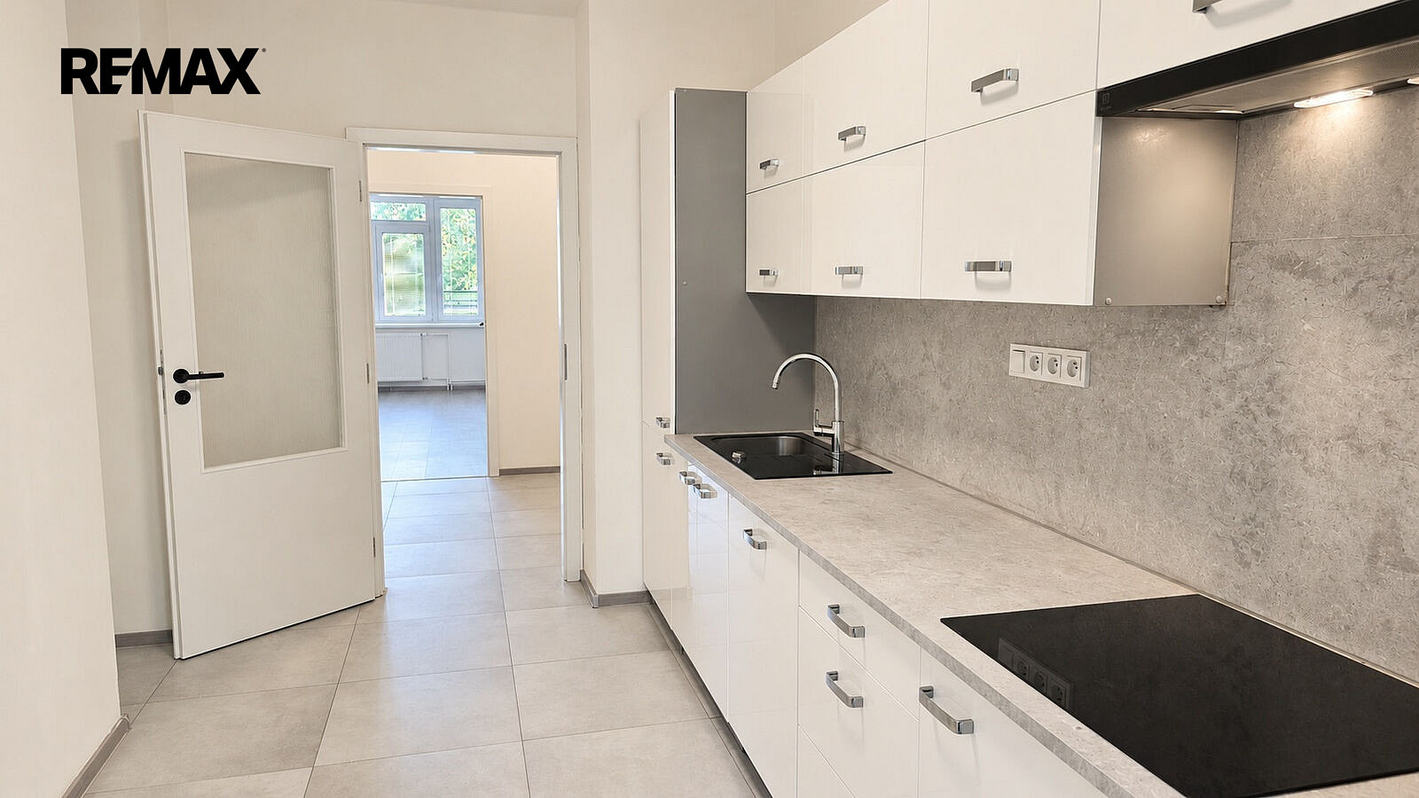 Pronájem bytu 3+1 59 m² – fotografie 2