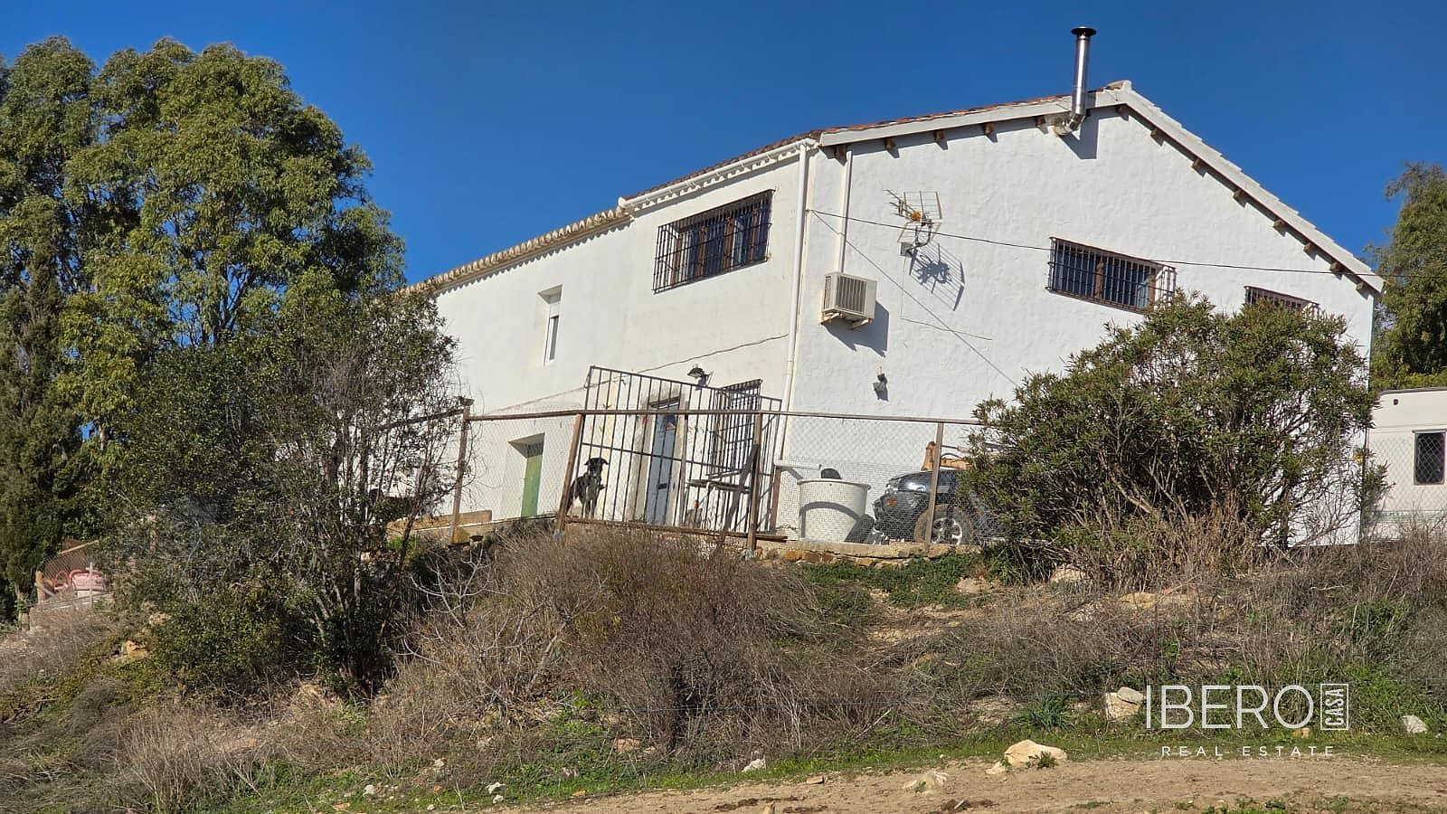 Prodej domu 310 m² s pozemkem 281 063 m²