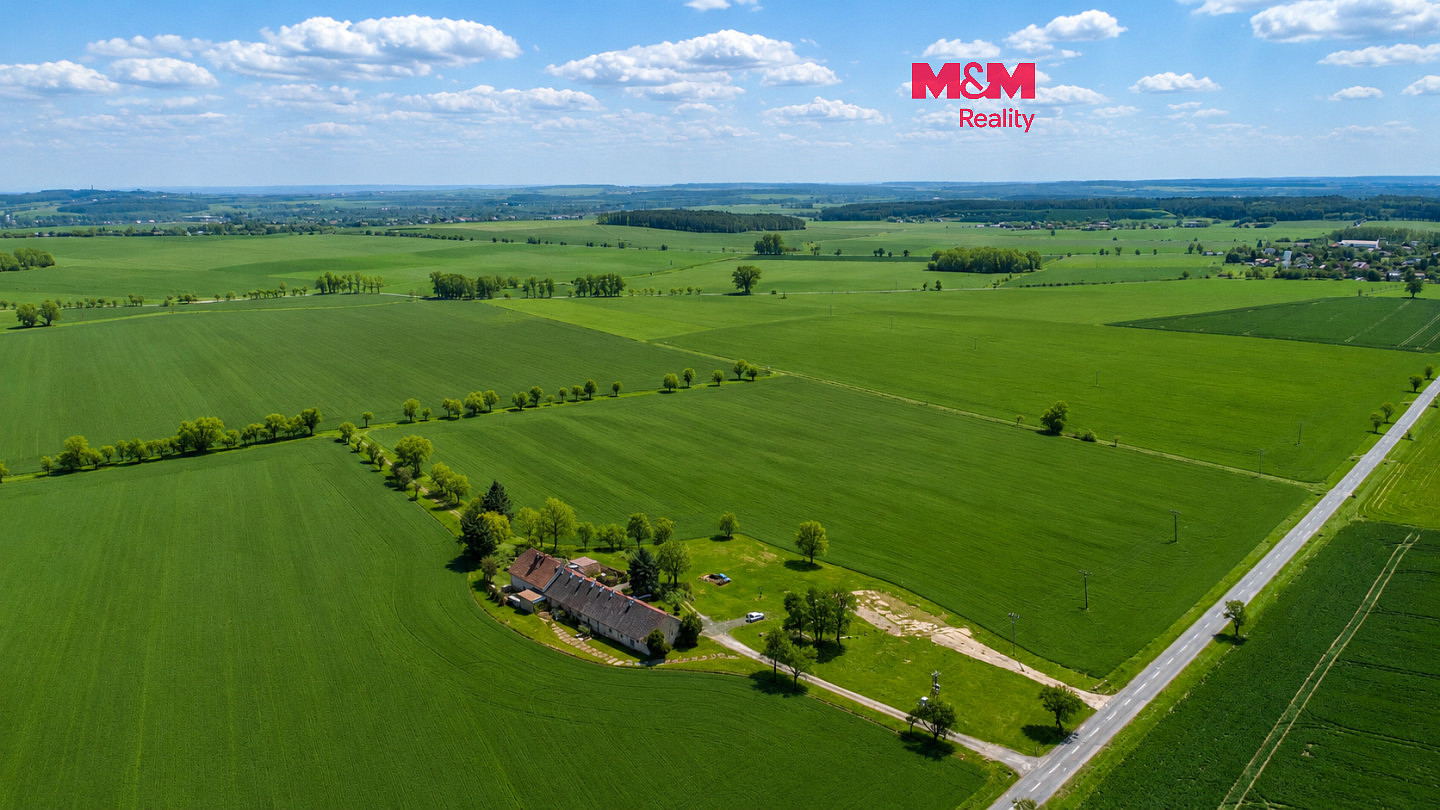 Prodej domu 200 m² s pozemkem 11 189 m²