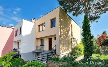 Pronájem domu 220 m² s pozemkem 1 945 m², Kroměříž