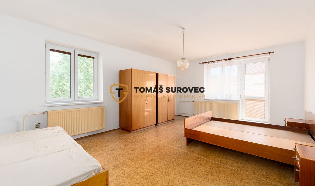 Prodej domu 265 m² s pozemkem 977 m², Tichov – náhled fotky 12