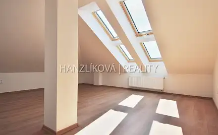 Pronájem bytu 2+kk 68 m²