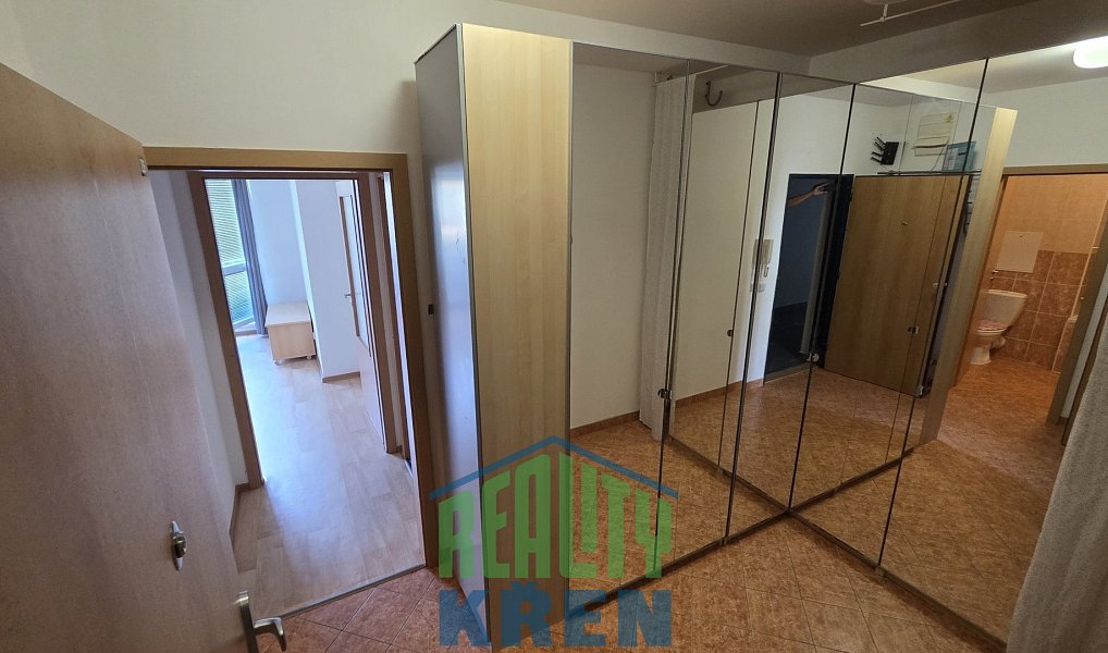 Pronájem bytu 2+kk 42 m², Praha – náhled fotky 9