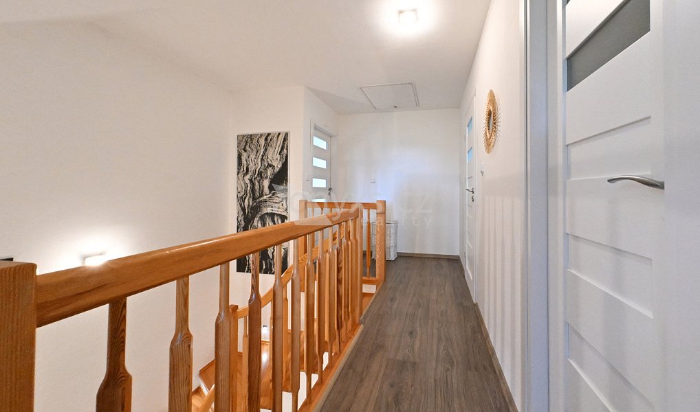 Prodej domu 183 m² s pozemkem 2 301 m², Komorní Lhotka – náhled fotky 23