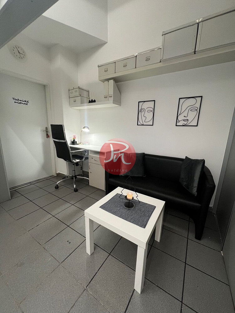 Pronájem komerčního objektu (jiného typu) 2 m² — photo 4