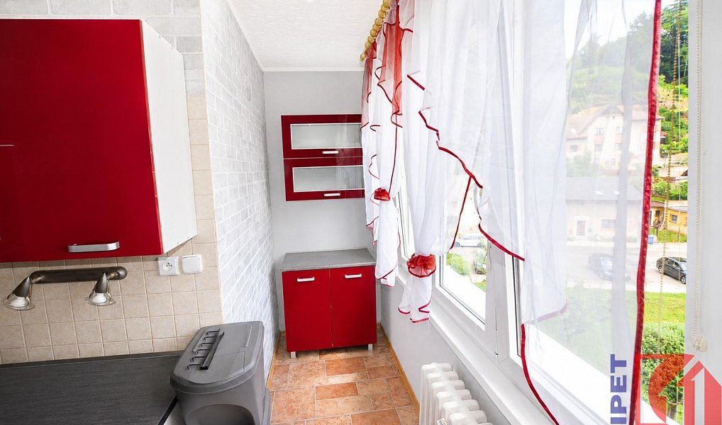 Prodej bytu 3+1 68 m², Úpice – náhled fotky 4