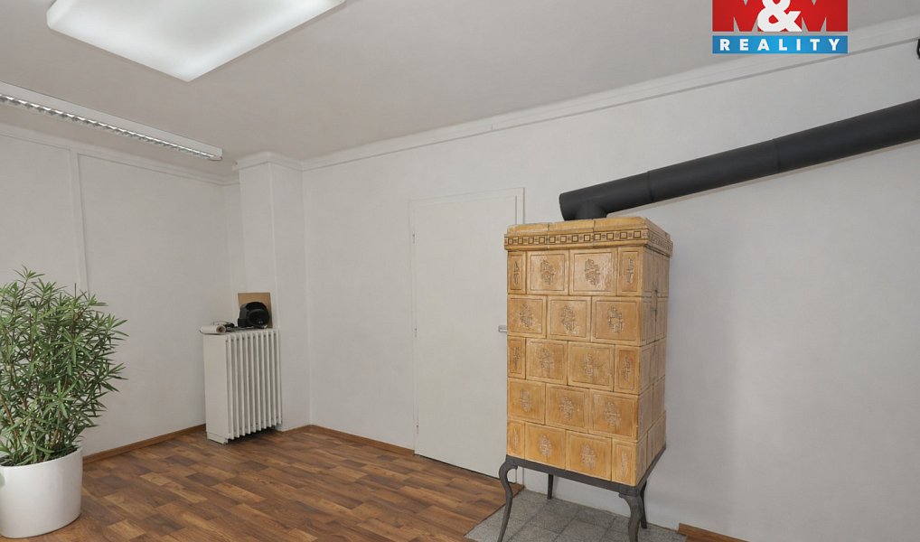 Prodej domu 250 m² s pozemkem 978 m², Stáj – náhled fotky 14