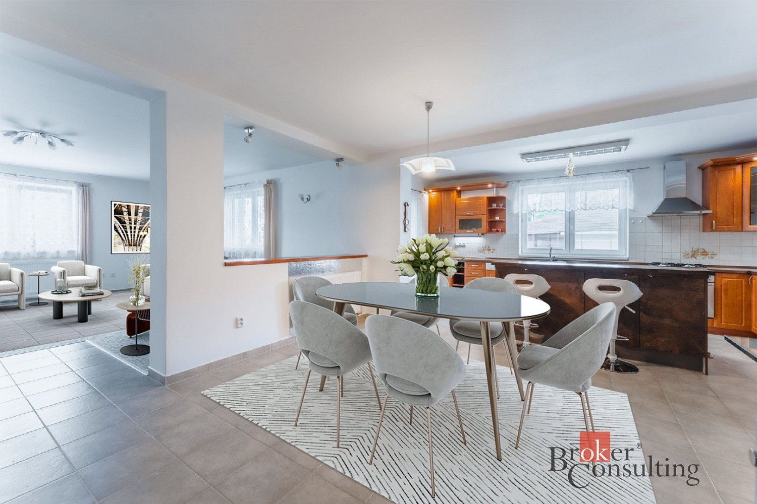 Prodej domu 240 m² s pozemkem 1 744 m²