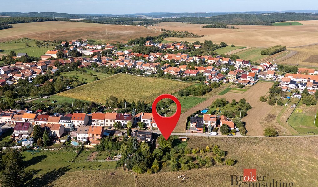 Prodej stavebního pozemku 1 241 m², Prštice – náhled fotky 11