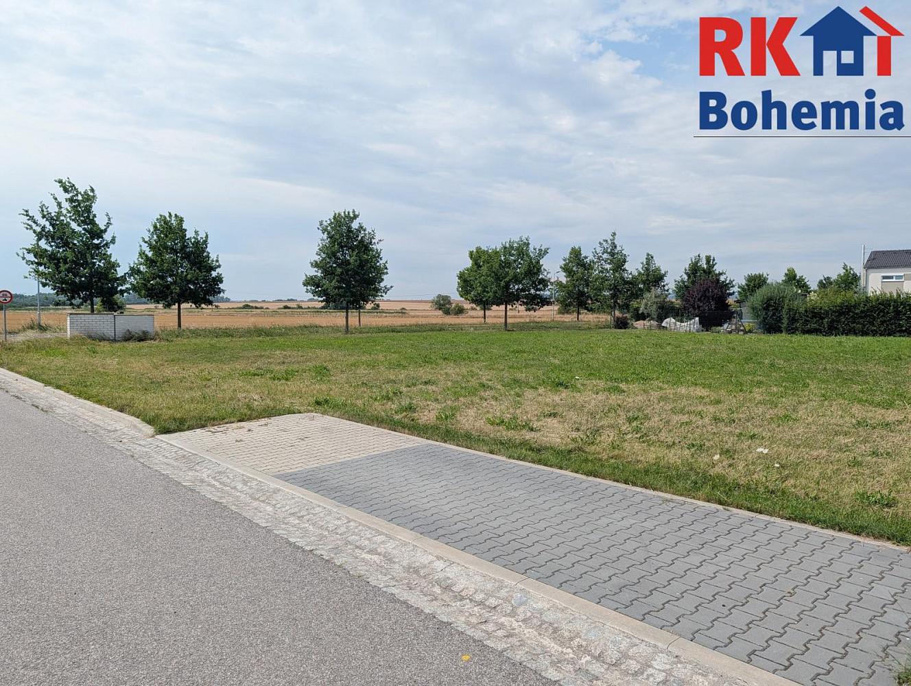 Prodej stavebního pozemku 1 158 m²