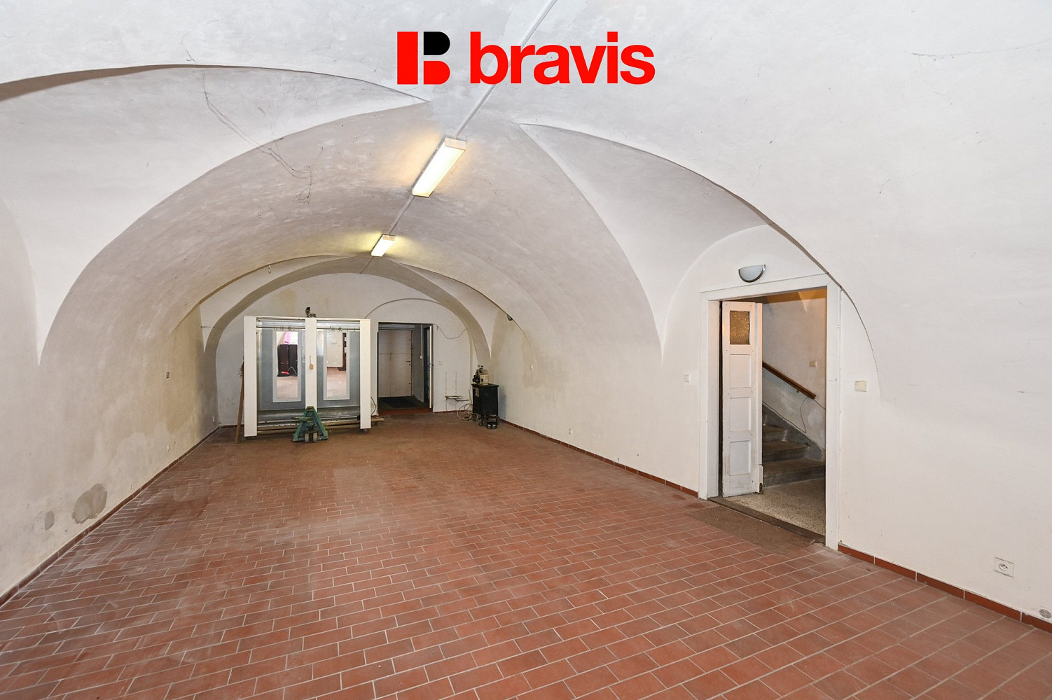 Prodej nájemního domu, činžáku 420 m² — photo 4