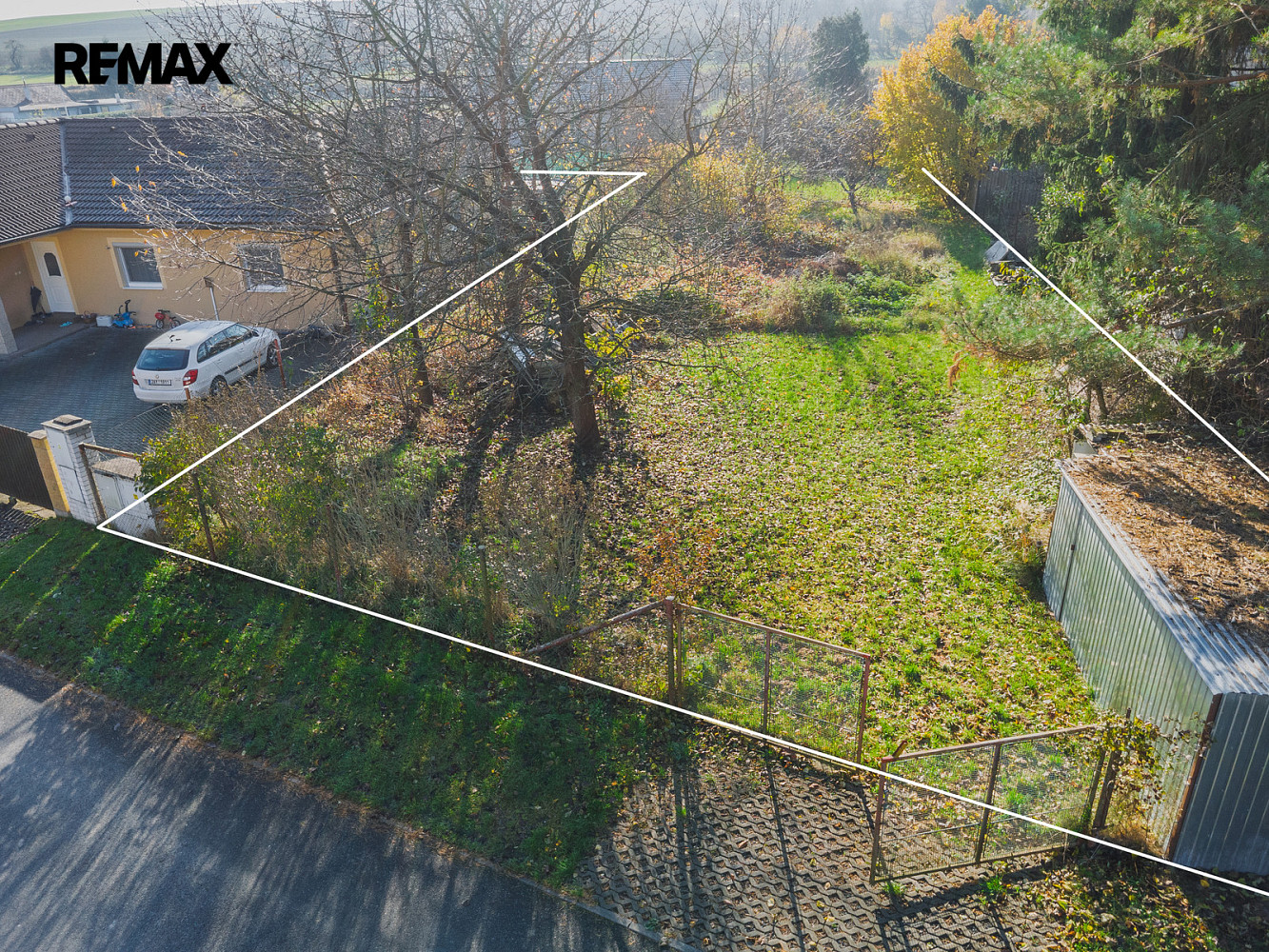 Prodej stavebního pozemku 1 424 m² — photo 2