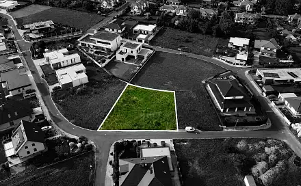 Prodej stavebního pozemku 852 m²
