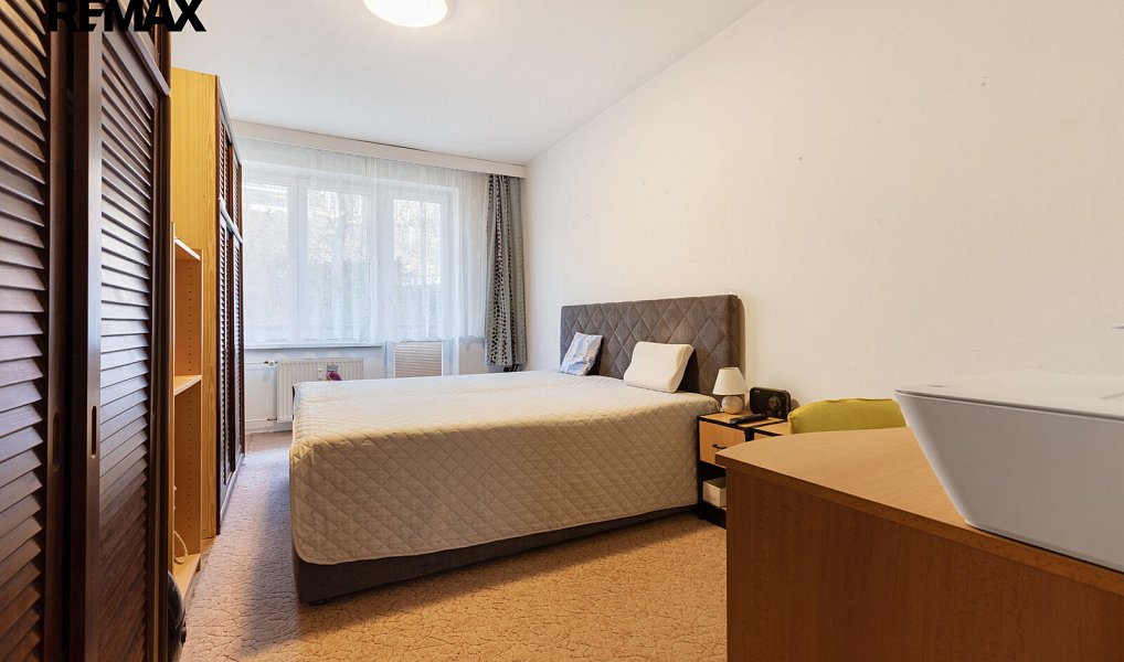 Pronájem bytu 2+1 54 m², Karlovy Vary – náhled fotky 3