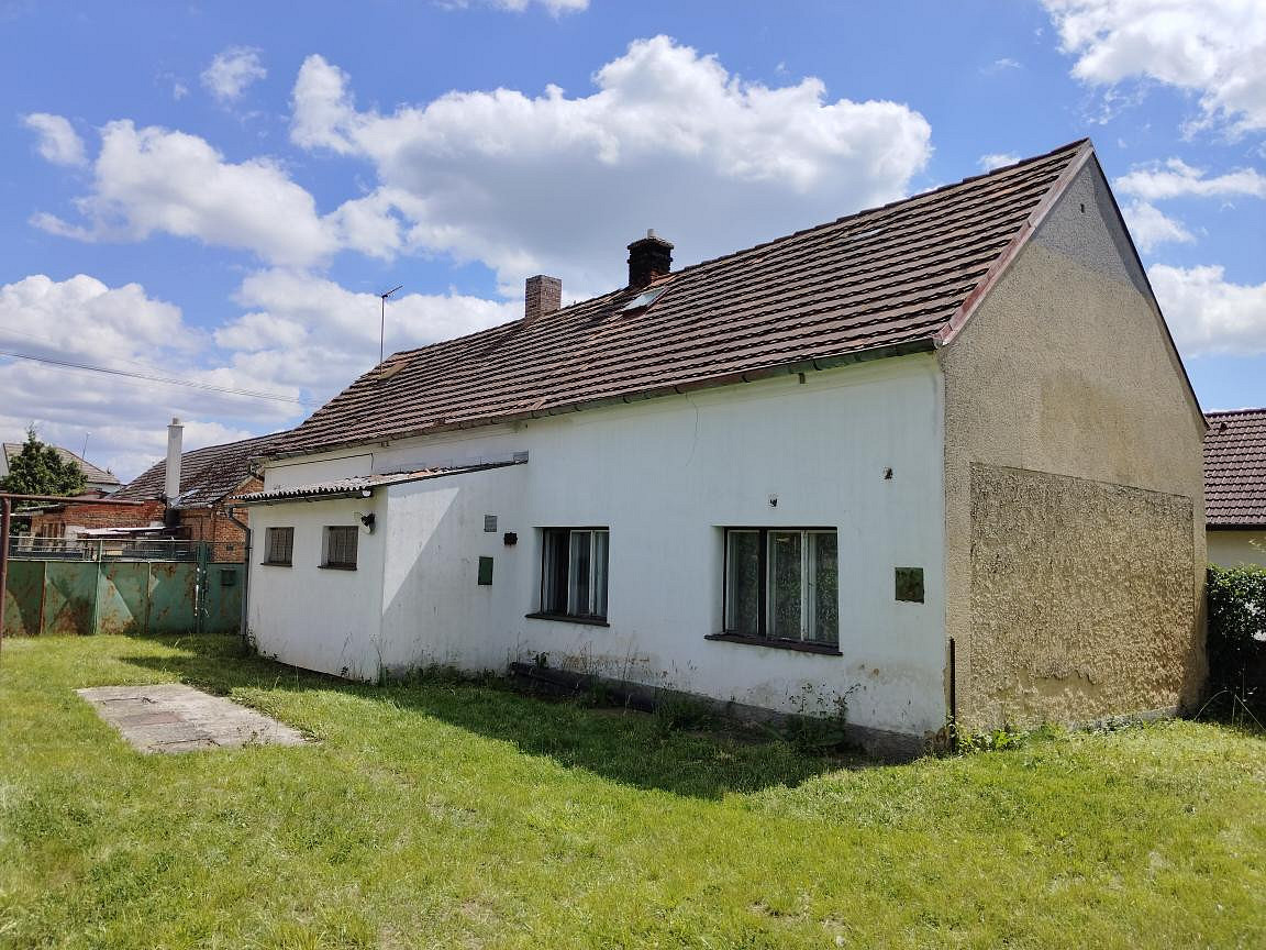 Prodej domu 105 m² s pozemkem 1 073 m²