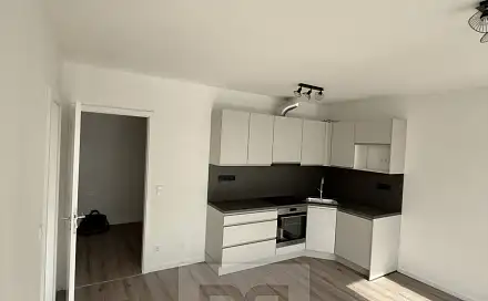 Pronájem bytu 2+kk 47 m², Ke křížku, Kladno - Dubí
