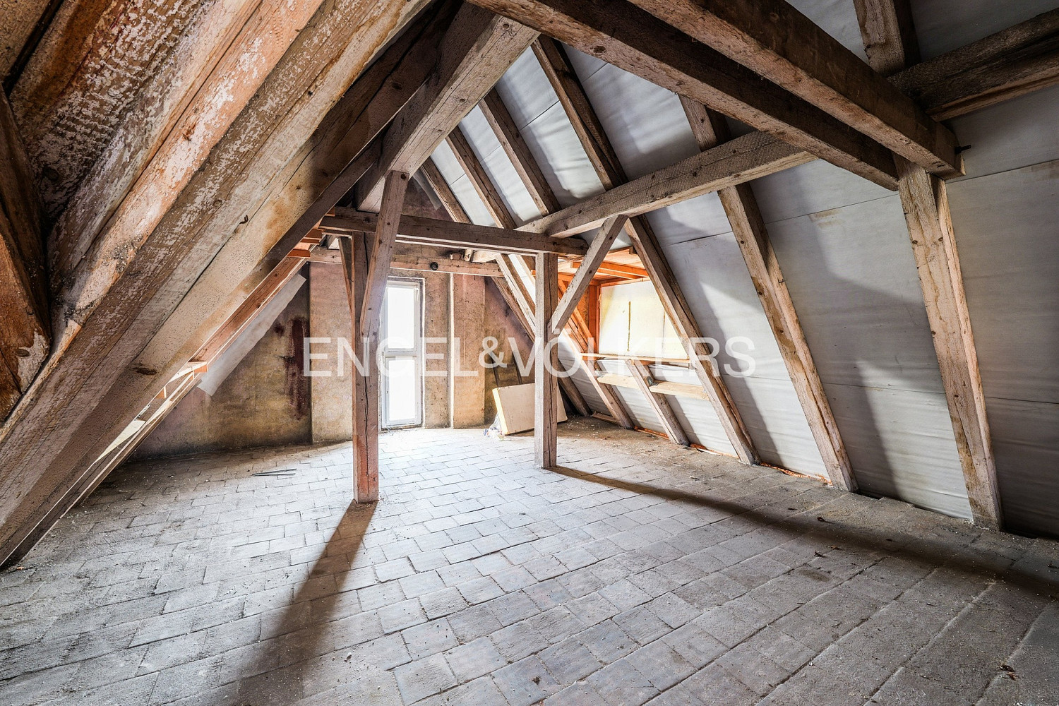 Prodej komerčního objektu (jiného typu) 110 m² – fotografie 2