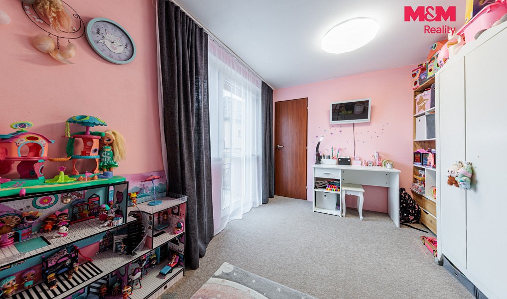 Prodej domu 160 m² s pozemkem 987 m², Nová Role – náhled fotky 15
