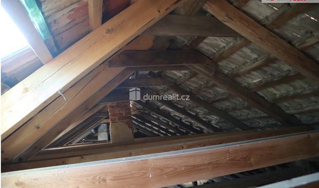 Prodej domu 465 m² s pozemkem 1 713 m², Volary – náhled fotky 16