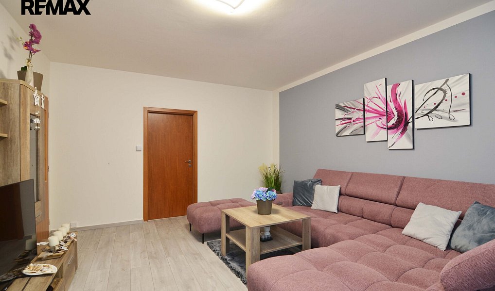 Prodej bytu 4+1 80 m², Praha – náhled fotky 3