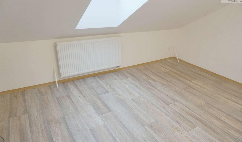 Pronájem bytu 4+kk 70 m², Litvínov – náhled fotky 11
