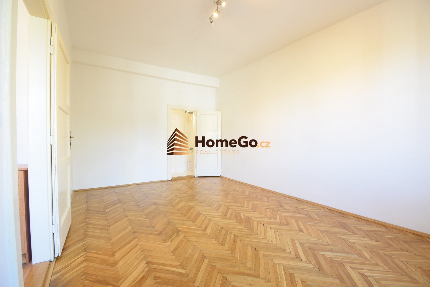 Pronájem bytu 2+kk 48 m² – fotografie 4